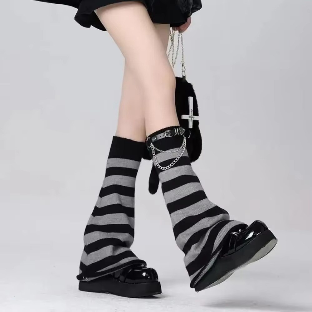 Gotyckie ocieplacze na nogi w  – Boot Sock Slouchy recenzja i cena
